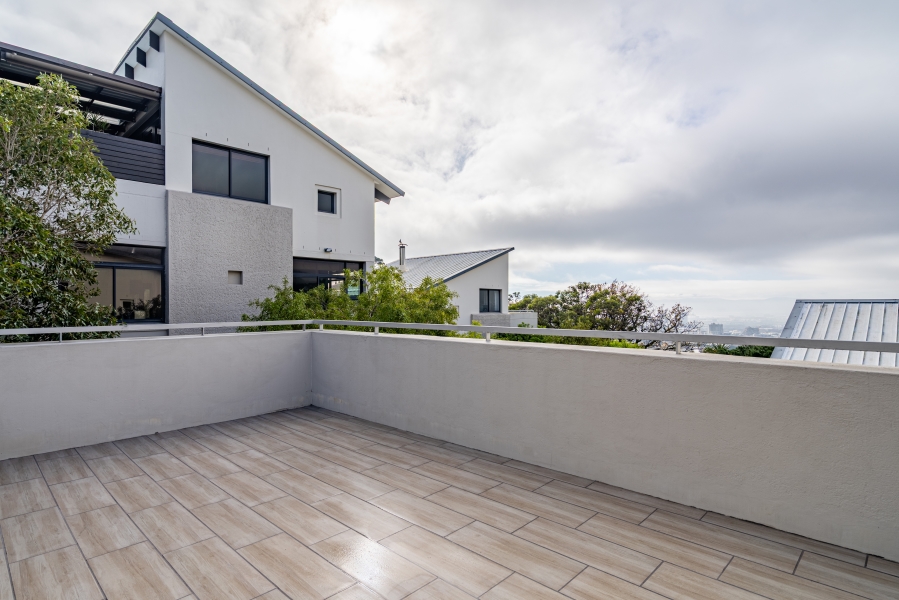 3 Bedroom Property for Sale in Oranjezicht Western Cape